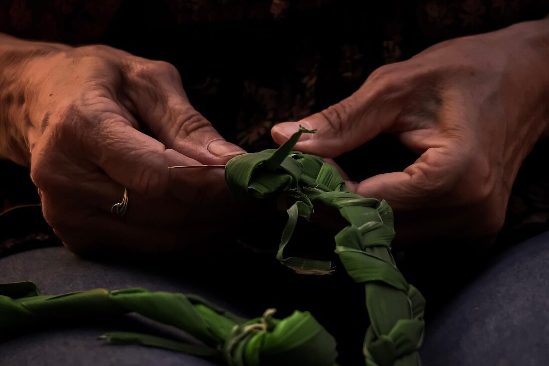 g94425c618c8e257c97c6538fee789ec1ccfca41c241e4f848de52ca11da4c0e9d229db19bb8c10ee316e81b8a5e11890ff593badb36cb79b2c6984f991df65c7_1280-7446741 handicraft, weaving, basket weaving, nature, artisan, weaving, weaving, weaving, basket weaving, basket weaving, artisan, artisan, artisan, artisan, artisan